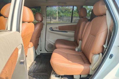 2013 Toyota Innova DIESEL G 2.4 AT bekas