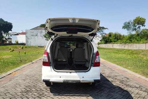 2014 Toyota Kijang Innova 2.0 V AT bekas