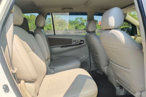 2014 Toyota Kijang Innova 2.0 V AT bekas