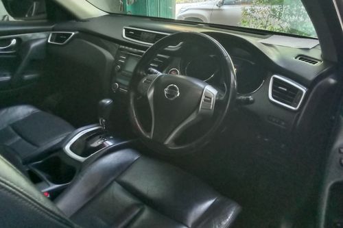2nd Hand 2015 Nissan X Trail 2.5L CVT AT