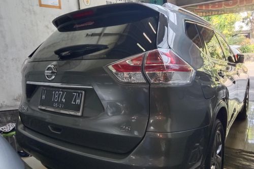 Second hand 2015 Nissan X Trail 2.5L CVT AT 
