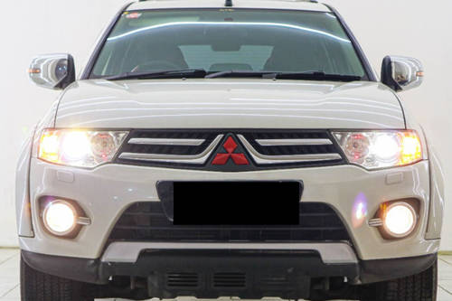 2014 Mitsubishi Pajero Sport Dakar AT 4x2 bekas