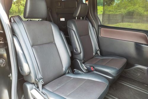 2017 Toyota Voxy 2.0 CVT bekas