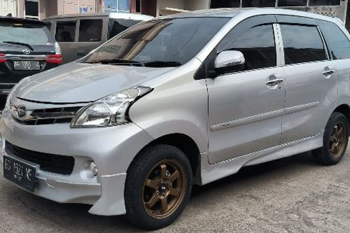 Second hand 2014 Daihatsu Xenia 1.3 R MT CUSTOM 
