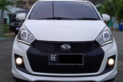 2015 Daihatsu Sirion 1.3L AT bekas