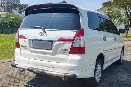 2014 Toyota Kijang Innova 2.0 V AT bekas