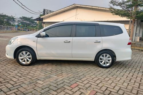 Old 2015 Nissan Grand Livina 1.5 SV CVT