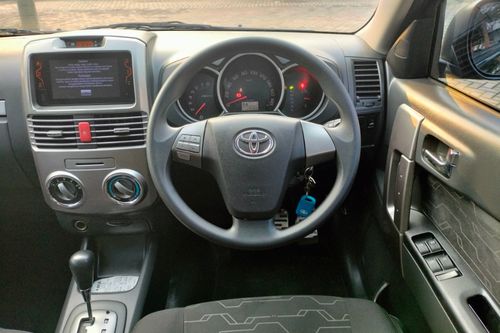 2015 Toyota Rush G A/T DREES UP LUXURY bekas