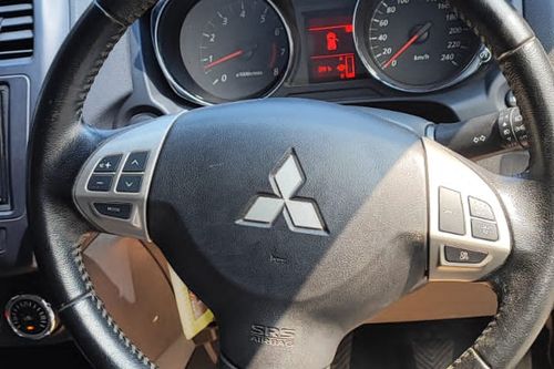 Beli mobil bekas