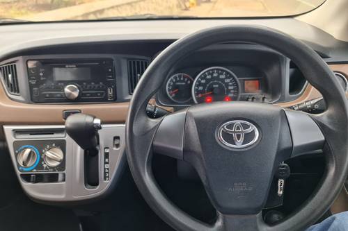 Dijual 2017 Toyota Calya G AT bekas