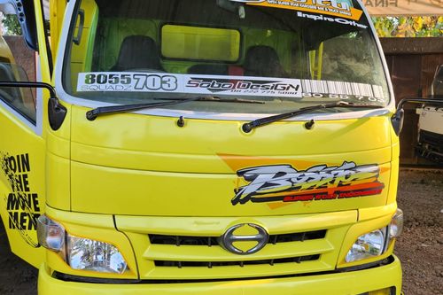 Old 2012 Mitsubishi Colt L 300 SOLAR 2 5 PU FD