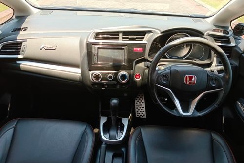 2014 Honda Jazz RS CVT bekas