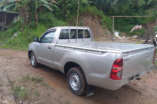 Used 2013 Toyota Hilux 2.4 Single Cab 4x2 MT