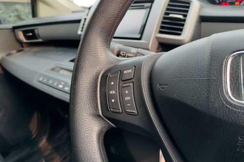 2015 Honda Freed I-VTEC Power Sliding Doors 1.5L AT bekas