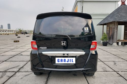 2015 Honda Freed I-VTEC Power Sliding Doors 1.5L AT bekas