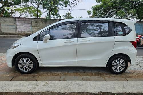 Beli mobil bekas