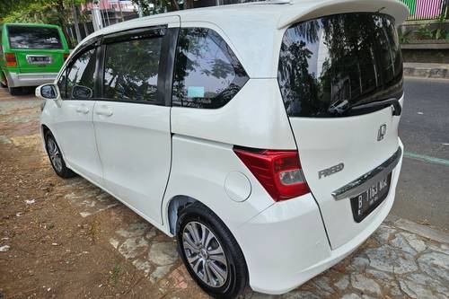 Dijual 2013 Honda Freed SD bekas