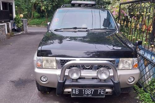 2006 Nissan Terrano  KINGSROAD 2.4 MT bekas