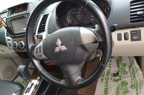 Dijual 2013 Mitsubishi Pajero Sport DAKAR HI POWER 4X2 2.4 AT bekas