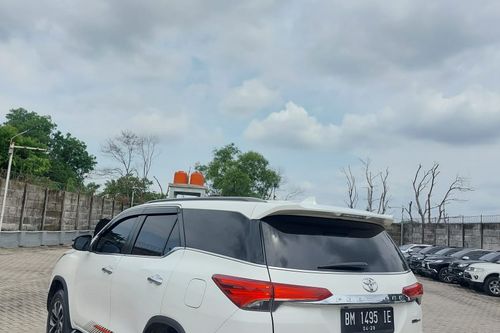 Old 2018 Toyota Fortuner 4X2 2.5L MT