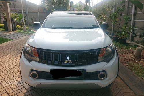 2015 Mitsubishi Triton HDX MT Double Cab 4WD bekas