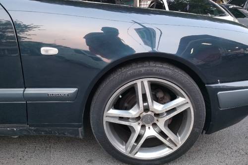 Dijual 1997 Mercedes Benz E-Class E230 bekas