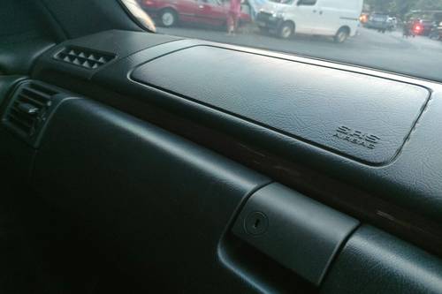 1997 Mercedes Benz E-Class E230 bekas