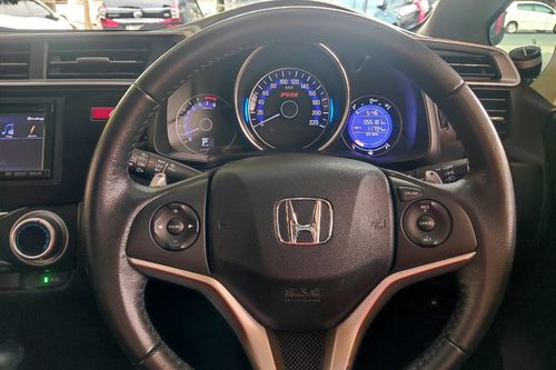 2016 Honda Jazz RS CVT bekas