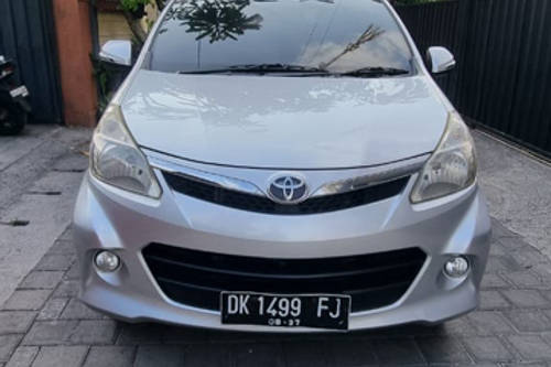 Used 2013 Toyota Veloz 1.5L MT