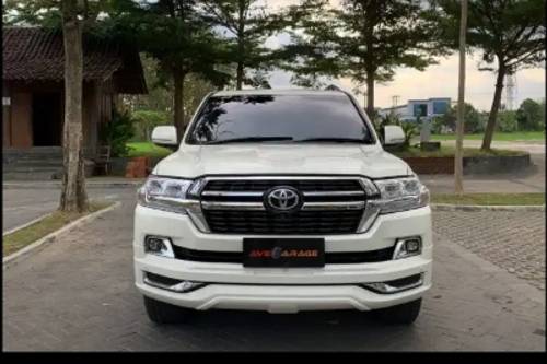 Used 2013 Toyota Land Cruiser  4.7 AT BENSIN