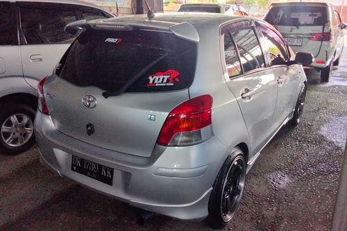 Dijual 2011 Toyota Yaris E Grade CVT bekas
