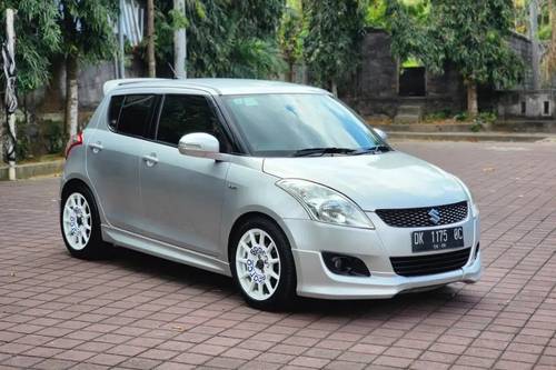 2016 Suzuki Swift GX 1.5L AT bekas