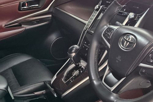 Dijual 2024 Toyota Harrier 2.0 GS PREMIUM SOUND bekas