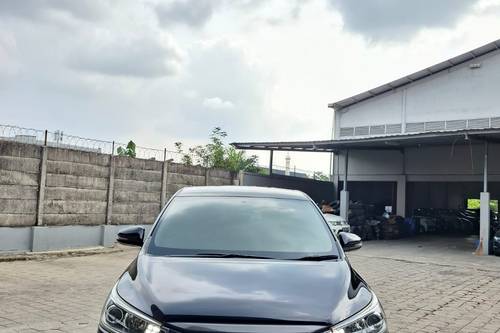 2021 Toyota Innova 2.4L V Diesel AT bekas