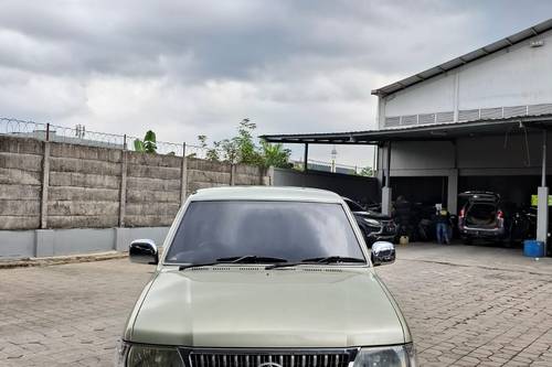 2004 Toyota Kijang  LGX 2.0L AT bekas