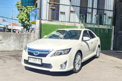 2014 Toyota Camry 2.5 HV bekas