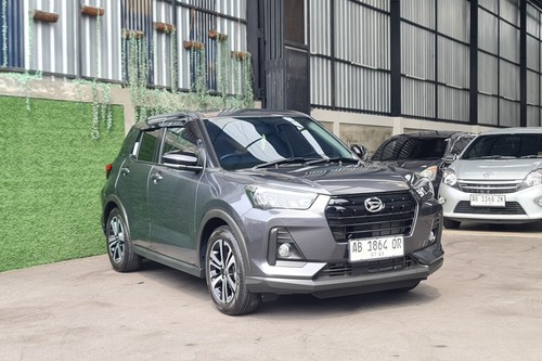 2023 Daihatsu Rocky 1.0 R MT tua