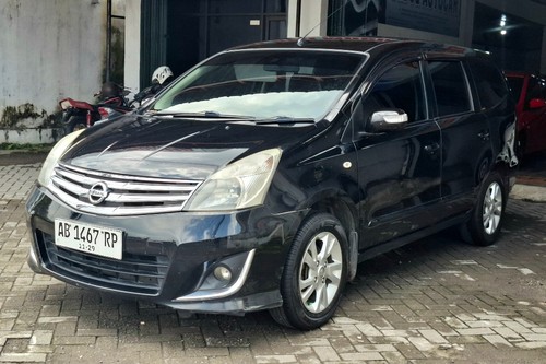 Dijual 2013 Nissan Grand Livina XV Ultimate 1.5 AT bekas