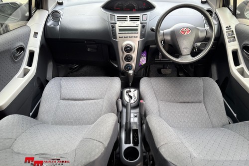 2010 Toyota Yaris E 1.5L AT bekas