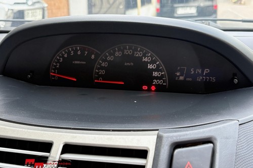 Dijual 2010 Toyota Yaris E 1.5L AT bekas