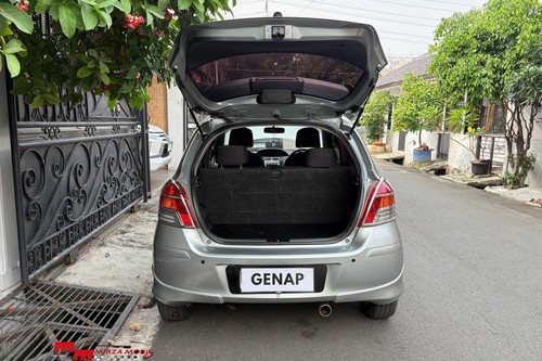 Dijual 2010 Toyota Yaris E 1.5L AT bekas