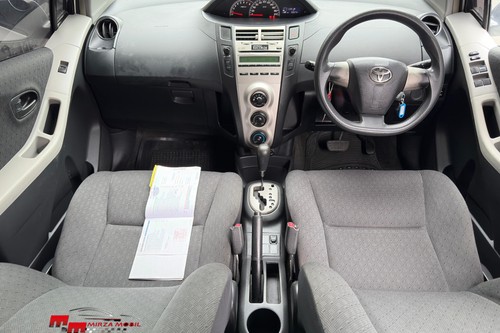 2013 Toyota Yaris E 1.5L AT bekas