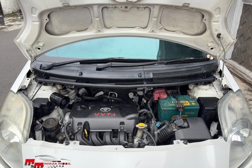 Dijual 2013 Toyota Yaris E 1.5L AT bekas