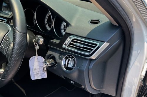 2014 Mercedes Benz E-Class E 250 AT (CKD) bekas