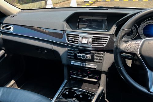 2014 Mercedes Benz E-Class E 250 AT (CKD) bekas