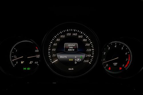 2014 Mercedes Benz E-Class E 250 AT (CKD) bekas