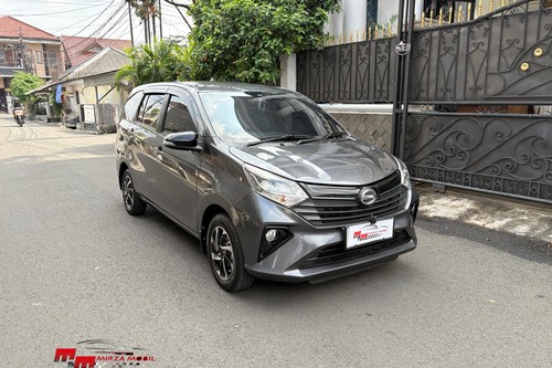 2023 Daihatsu Sigra 1.2 R AT