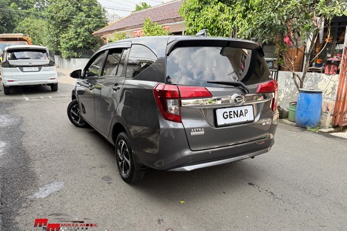 2023 Daihatsu Sigra 1.2 R AT bekas