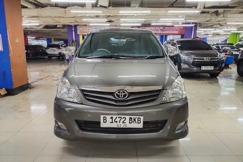 Used 2010 Toyota Innova DIESEL G 2.5 AT