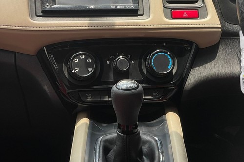 2016 Honda HRV 1.5L S MT bekas